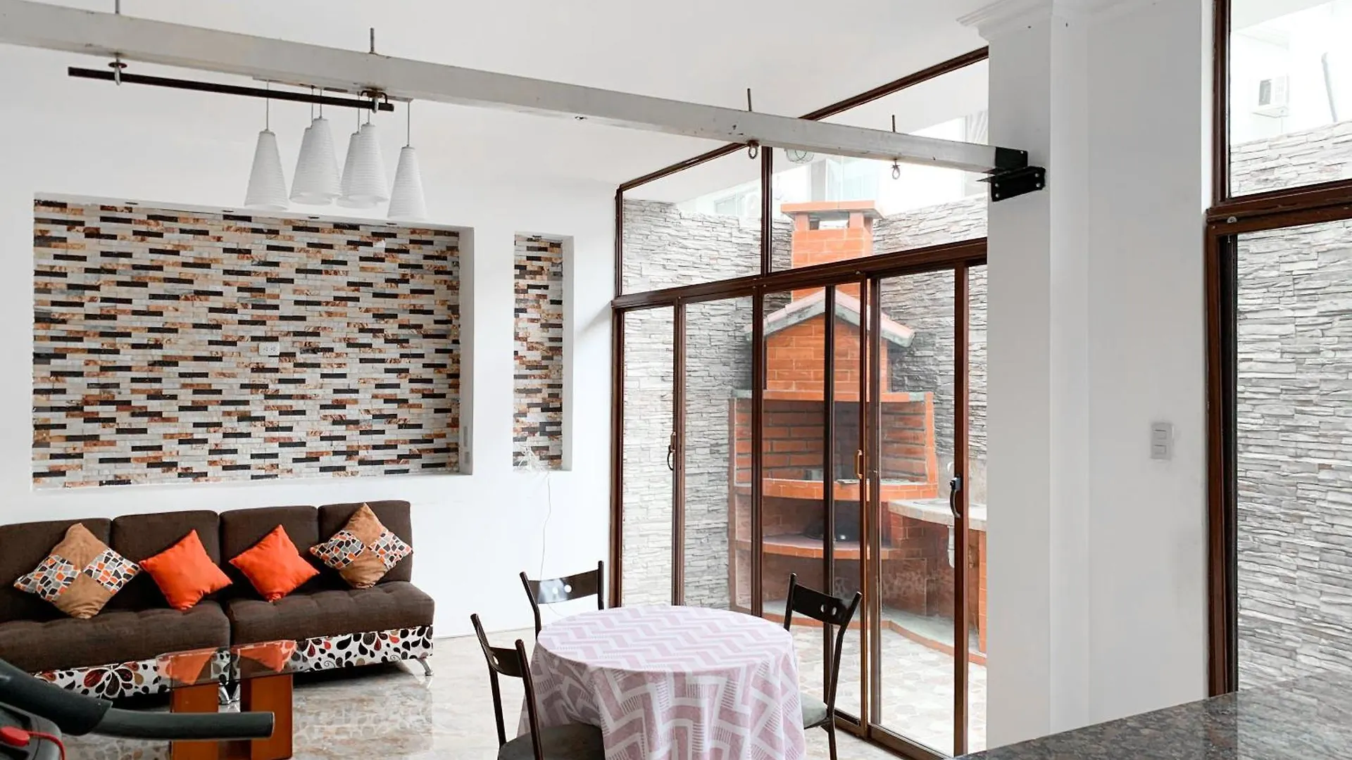 Villa Familiar Privada, 5 Dormitorios, Altos Del Rio Guayaquil 0*,  Ekwador
