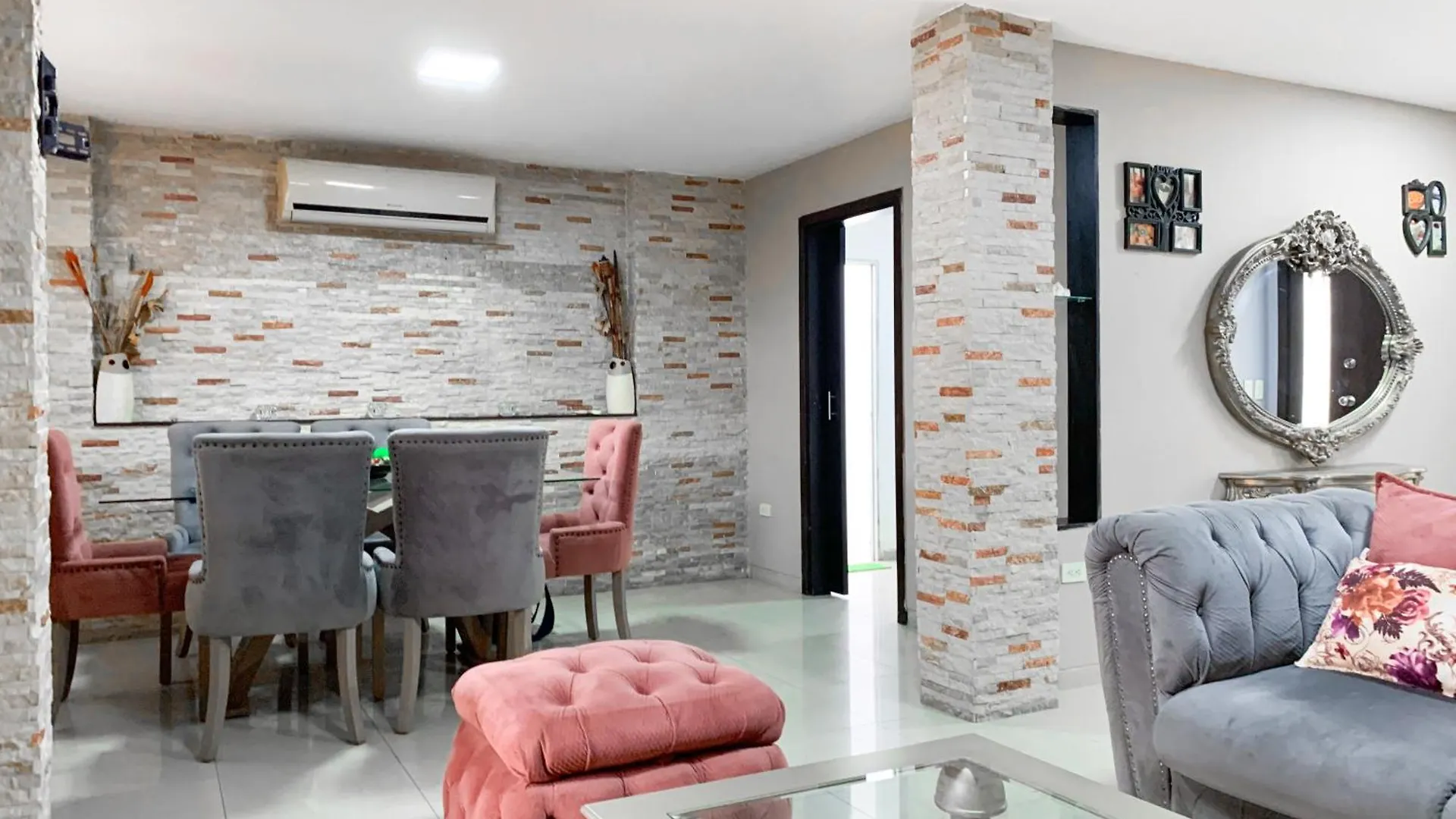 Villa Familiar Privada, 5 Dormitorios, Altos Del Rio Guayaquil 0*,