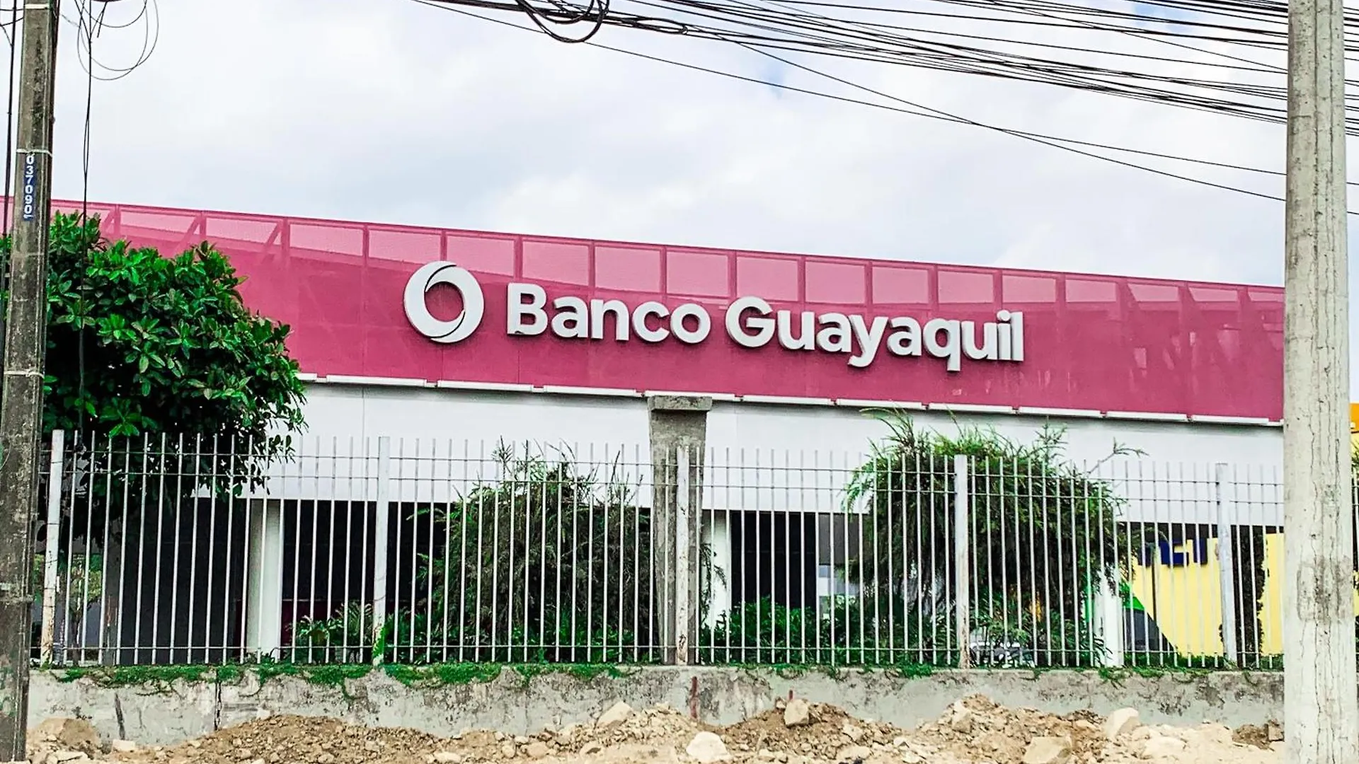 Villa Familiar Privada, 5 Dormitorios, Altos Del Rio Guayaquil Ekwador